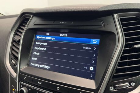 Hyundai SANTA FE 2.2 CRDi Blue Drive Premium SUV 5dr Diesel Auto 4WD Euro 6 (s/s) (200 ps) 27