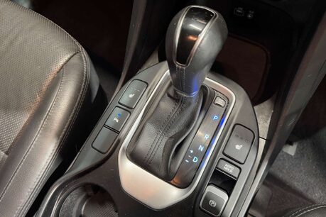 Hyundai SANTA FE 2.2 CRDi Blue Drive Premium SUV 5dr Diesel Auto 4WD Euro 6 (s/s) (200 ps) 31