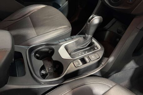 Hyundai SANTA FE 2.2 CRDi Blue Drive Premium SUV 5dr Diesel Auto 4WD Euro 6 (s/s) (200 ps) 12