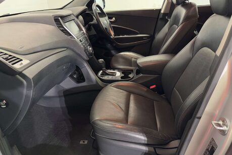 Hyundai SANTA FE 2.2 CRDi Blue Drive Premium SUV 5dr Diesel Auto 4WD Euro 6 (s/s) (200 ps) 55