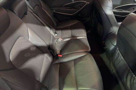 Hyundai SANTA FE 2.2 CRDi Blue Drive Premium SUV 5dr Diesel Auto 4WD Euro 6 (s/s) (200 ps) 39
