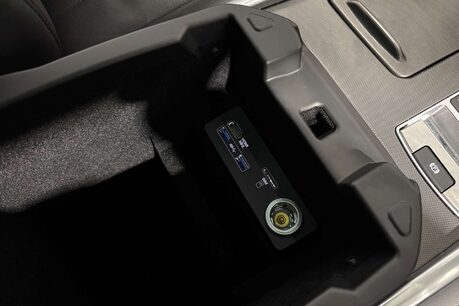 Land Rover Range Rover Sport 3.0 SD V6 HSE Dynamic SUV 5dr Diesel Auto 4WD Euro 6 (s/s) (306 ps) 42