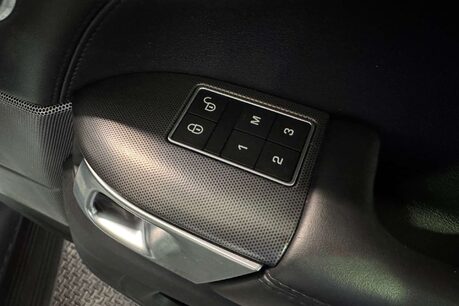 Land Rover Range Rover Sport 3.0 SD V6 HSE Dynamic SUV 5dr Diesel Auto 4WD Euro 6 (s/s) (306 ps) 16