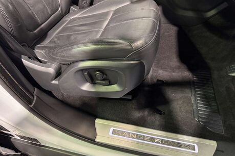 Land Rover Range Rover Sport 3.0 SD V6 HSE Dynamic SUV 5dr Diesel Auto 4WD Euro 6 (s/s) (306 ps) 15