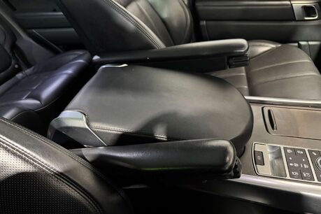 Land Rover Range Rover Sport 3.0 SD V6 HSE Dynamic SUV 5dr Diesel Auto 4WD Euro 6 (s/s) (306 ps) 41