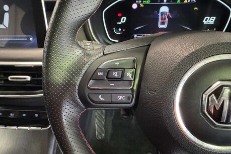 MG HS 1.5 T-GDI Excite SUV 5dr Petrol Manual Euro 6 (s/s) (162 ps) 20
