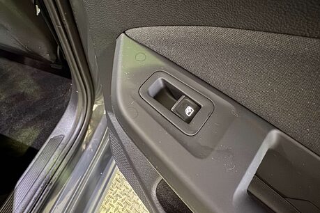 Volkswagen Golf 1.5 TSI Style Hatchback 5dr Petrol Manual Euro 6 (s/s) (150 ps) 47