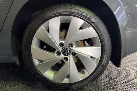 Volkswagen Golf 1.5 TSI Style Hatchback 5dr Petrol Manual Euro 6 (s/s) (150 ps) 60