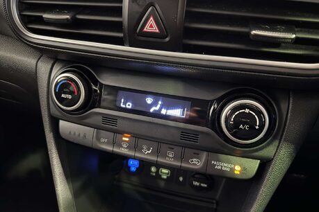 Hyundai KONA 1.0 T-GDi Blue Drive Premium SE SUV 5dr Petrol Manual Euro 6 (s/s) (120 ps) 32