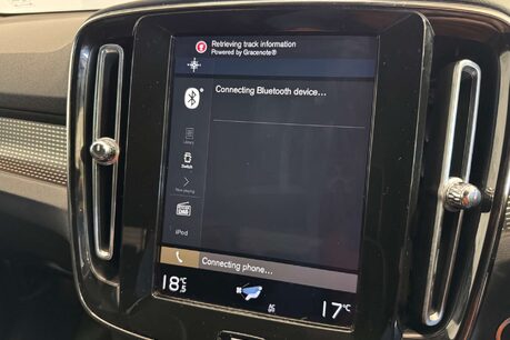 Volvo XC40 2.0 D3 R-Design SUV 5dr Diesel Manual Euro 6 (s/s) (150 ps) 27