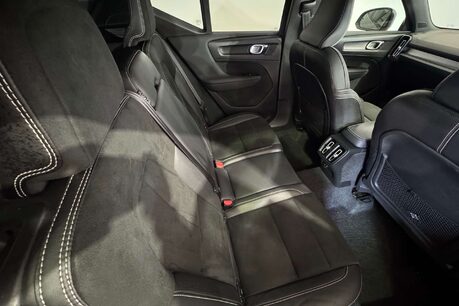 Volvo XC40 2.0 D3 R-Design SUV 5dr Diesel Manual Euro 6 (s/s) (150 ps) 39