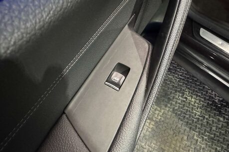 BMW 5 Series 2.0 520d MHT M Sport Saloon 4dr Diesel Hybrid Steptronic Euro 6 (s/s) (190  60