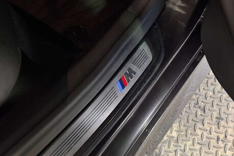 BMW 5 Series 2.0 520d MHT M Sport Saloon 4dr Diesel Hybrid Steptronic Euro 6 (s/s) (190  48