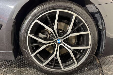 BMW 5 Series 2.0 520d MHT M Sport Saloon 4dr Diesel Hybrid Steptronic Euro 6 (s/s) (190  67