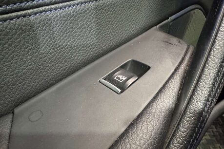 BMW 5 Series 2.0 530e 9.2kWh M Sport Saloon 4dr Petrol Plug-in Hybrid Auto Euro 6 (s/s)  67