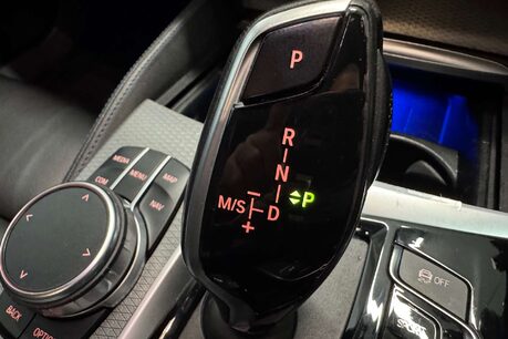 BMW 5 Series 2.0 530e 9.2kWh M Sport Saloon 4dr Petrol Plug-in Hybrid Auto Euro 6 (s/s)  44