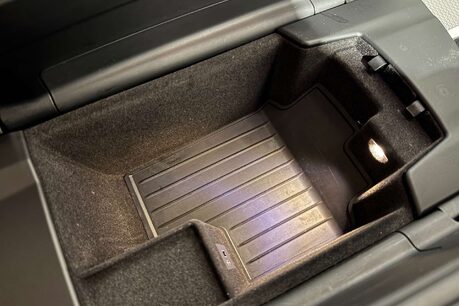 BMW 5 Series 2.0 530e 9.2kWh M Sport Saloon 4dr Petrol Plug-in Hybrid Auto Euro 6 (s/s)  46