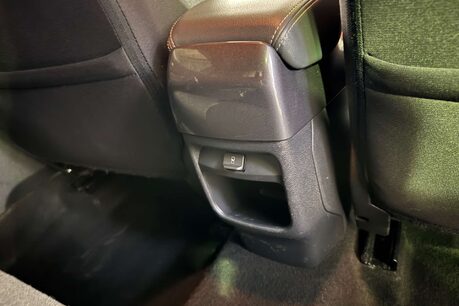 Nissan Juke 1.0 DIG-T N-Connecta SUV 5dr Petrol Manual Euro 6 (s/s) (117 ps) 44