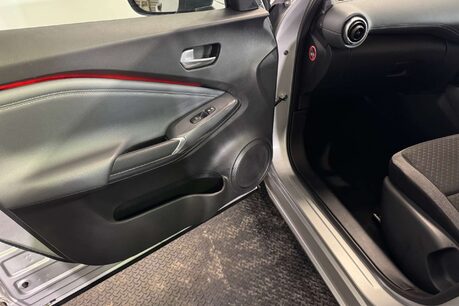 Nissan Juke 1.0 DIG-T N-Connecta SUV 5dr Petrol Manual Euro 6 (s/s) (117 ps) 51