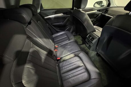 Audi Q5 2.0 TDI SE SUV 5dr Diesel S Tronic quattro Euro 6 (s/s) (190 ps) 44