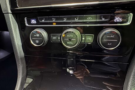 Volkswagen Golf 2.0 TSI GTI TCR Hatchback 5dr Petrol DSG Euro 6 (s/s) (290 ps) 34