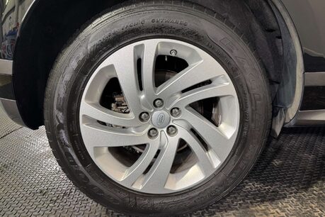 Land Rover Range Rover Evoque 2.0 D180 MHEV R-Dynamic S SUV 5dr Diesel Auto 4WD Euro 6 (s/s) (180 ps) 62