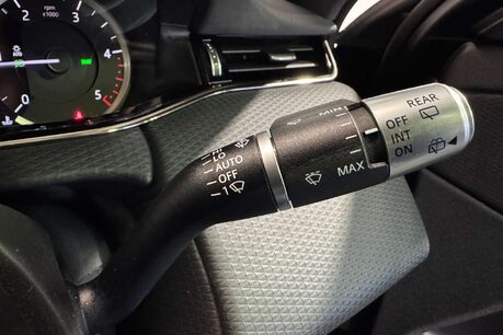 Land Rover Range Rover Evoque 2.0 D180 MHEV R-Dynamic S SUV 5dr Diesel Auto 4WD Euro 6 (s/s) (180 ps) 25