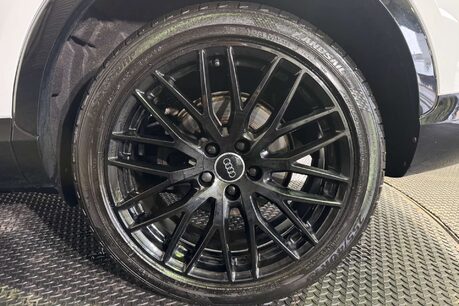 Audi Q3 1.4 TFSI CoD Black Edition SUV 5dr Petrol S Tronic Euro 6 (s/s) (150 ps) 67
