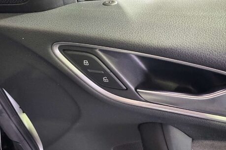 Audi Q3 1.4 TFSI CoD Black Edition SUV 5dr Petrol S Tronic Euro 6 (s/s) (150 ps) 19