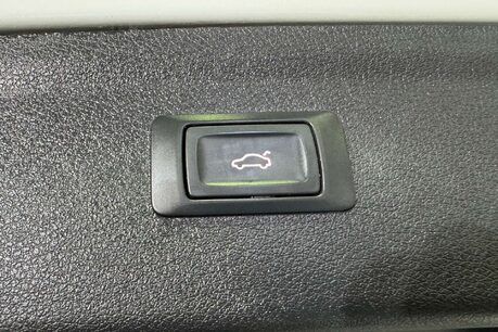 Audi Q3 1.4 TFSI CoD Black Edition SUV 5dr Petrol S Tronic Euro 6 (s/s) (150 ps) 55