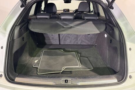 Audi Q3 1.4 TFSI CoD Black Edition SUV 5dr Petrol S Tronic Euro 6 (s/s) (150 ps) 54