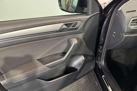 Volkswagen T-Roc 1.0 TSI Active SUV 5dr Petrol Manual Euro 6 (s/s) (110 ps) 55