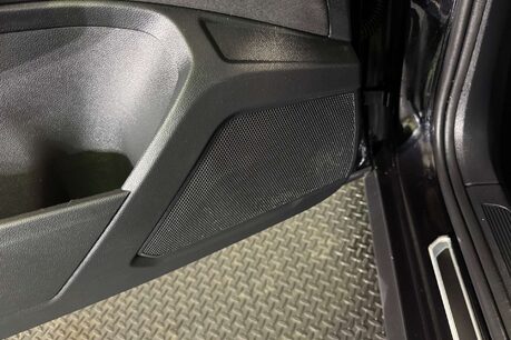 Volkswagen T-Roc 1.0 TSI Active SUV 5dr Petrol Manual Euro 6 (s/s) (110 ps) 57