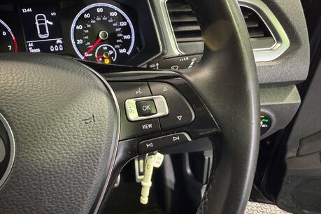 Volkswagen T-Roc 1.0 TSI Active SUV 5dr Petrol Manual Euro 6 (s/s) (110 ps) 23