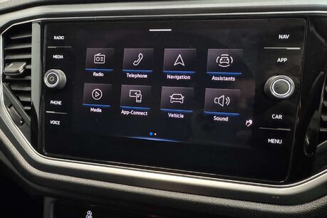 Volkswagen T-Roc 1.0 TSI Active SUV 5dr Petrol Manual Euro 6 (s/s) (110 ps) 34
