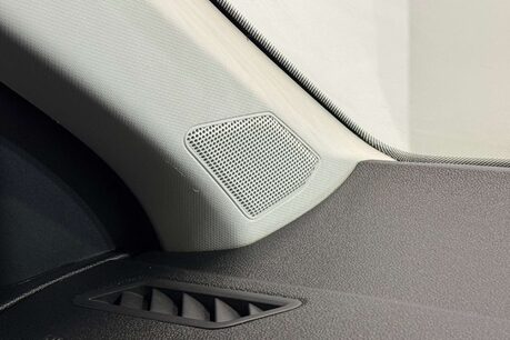 Volkswagen T-Roc 1.0 TSI Active SUV 5dr Petrol Manual Euro 6 (s/s) (110 ps) 28