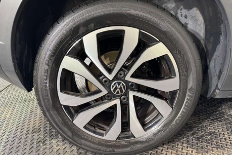 Volkswagen T-Roc 1.0 TSI Active SUV 5dr Petrol Manual Euro 6 (s/s) (110 ps) 64