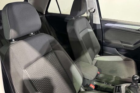 Volkswagen T-Roc 1.0 TSI Active SUV 5dr Petrol Manual Euro 6 (s/s) (110 ps) 11