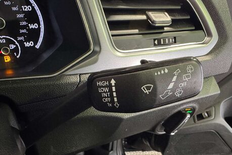 Volkswagen T-Roc 1.0 TSI Active SUV 5dr Petrol Manual Euro 6 (s/s) (110 ps) 25