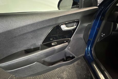 Kia Niro 1.6h GDi 4 SUV 5dr Petrol Hybrid DCT Euro 6 (s/s) ( 16in Alloy) (139 bhp) 61