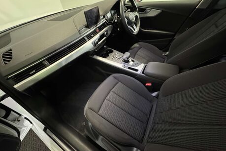 Audi A4 2.0 TDI ultra SE Estate 5dr Diesel S Tronic Euro 6 (s/s) (150 ps) 58
