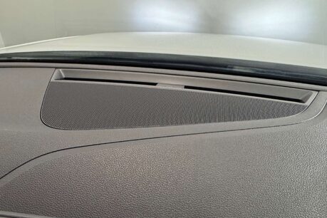 Audi A4 2.0 TDI ultra SE Estate 5dr Diesel S Tronic Euro 6 (s/s) (150 ps) 40