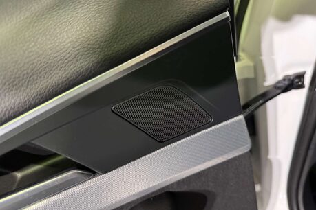 Audi A4 2.0 TDI ultra SE Estate 5dr Diesel S Tronic Euro 6 (s/s) (150 ps) 56