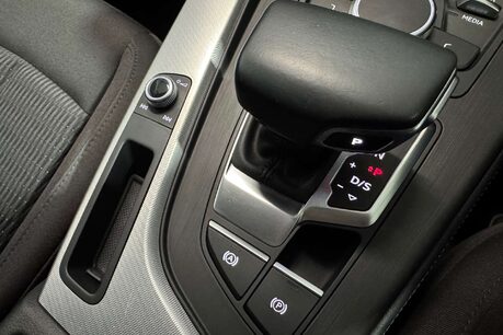 Audi A4 2.0 TDI ultra SE Estate 5dr Diesel S Tronic Euro 6 (s/s) (150 ps) 37