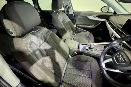 Audi A4 2.0 TDI ultra SE Estate 5dr Diesel S Tronic Euro 6 (s/s) (150 ps) 10
