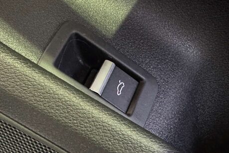 Audi A4 2.0 TDI ultra SE Estate 5dr Diesel S Tronic Euro 6 (s/s) (150 ps) 17