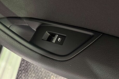 Audi A4 2.0 TDI ultra SE Estate 5dr Diesel S Tronic Euro 6 (s/s) (150 ps) 48