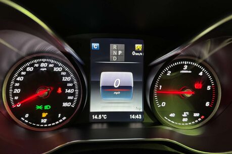 Mercedes-Benz C Class 2.1 C220d Sport Saloon 4dr Diesel G-Tronic+ Euro 6 (s/s) (170 ps) 23
