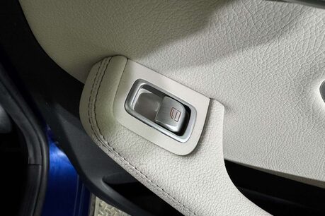 Mercedes-Benz C Class 2.1 C220d Sport Saloon 4dr Diesel G-Tronic+ Euro 6 (s/s) (170 ps) 48