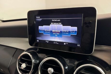 Mercedes-Benz C Class 2.1 C220d Sport Saloon 4dr Diesel G-Tronic+ Euro 6 (s/s) (170 ps) 29